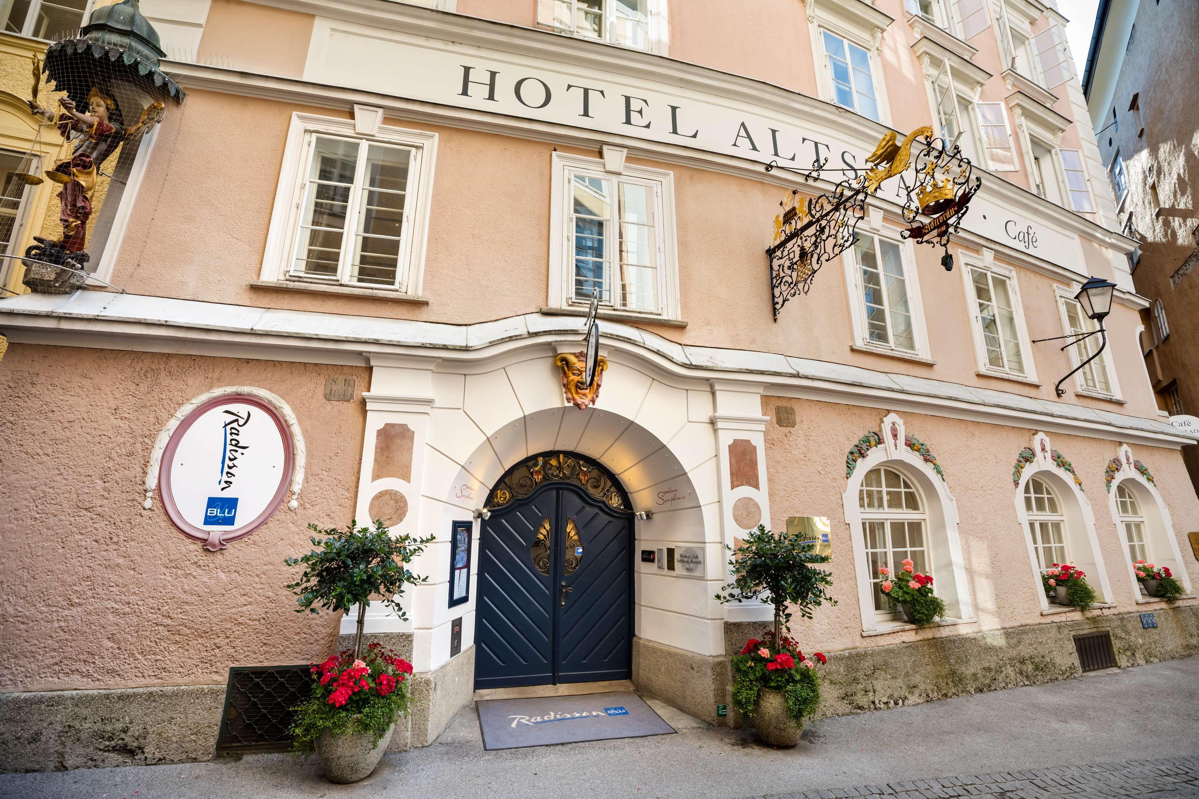 Radisson Blu Hotel Altstadt Salzburg Bagian luar foto
