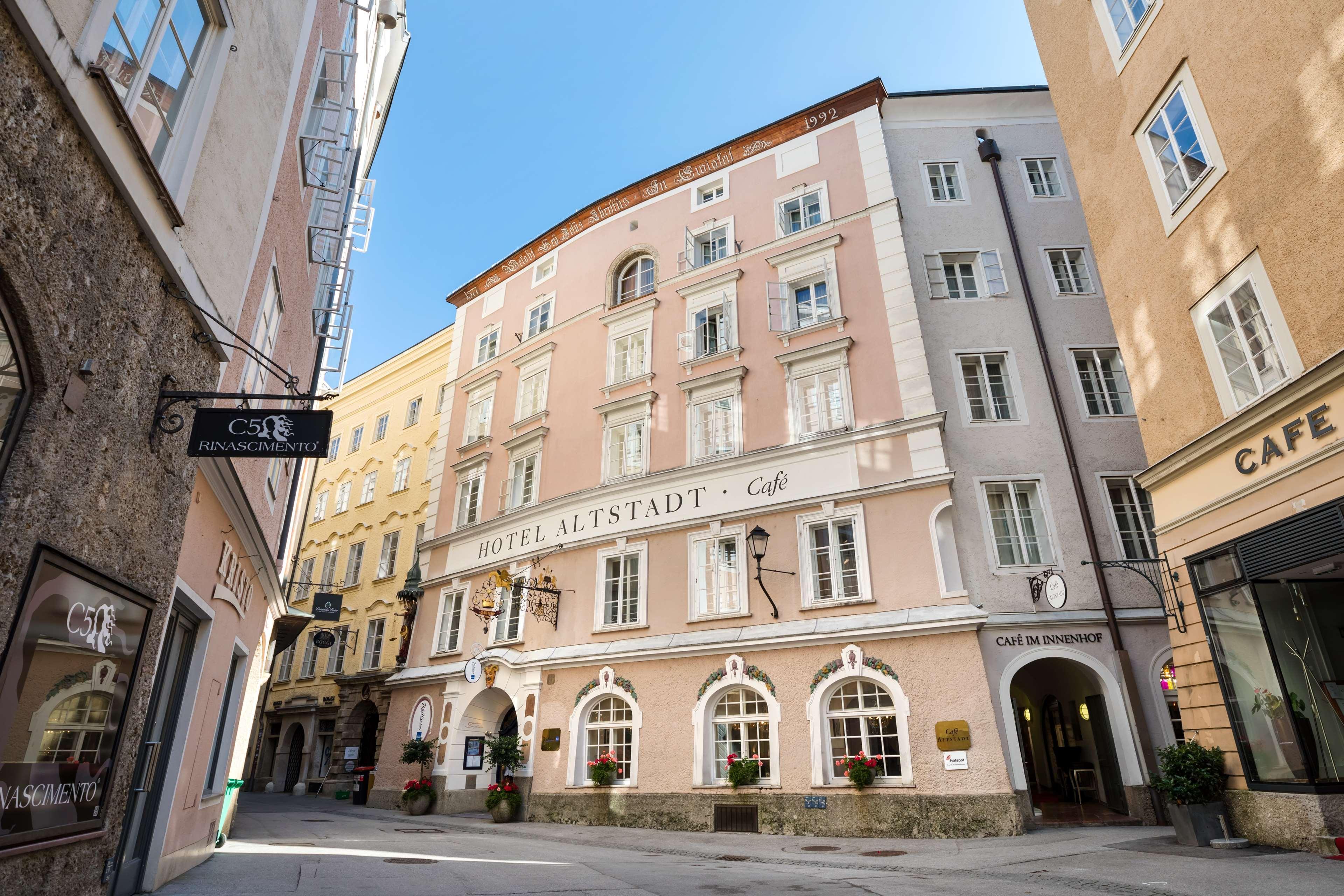 Radisson Blu Hotel Altstadt Salzburg Bagian luar foto